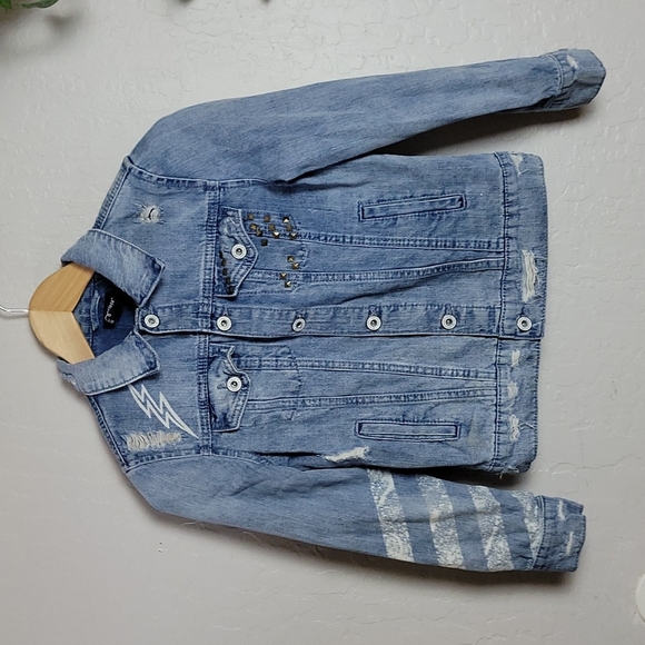 ART CLASS Graphic Studed Denim Jean Jacket M - Picture 1 of 14